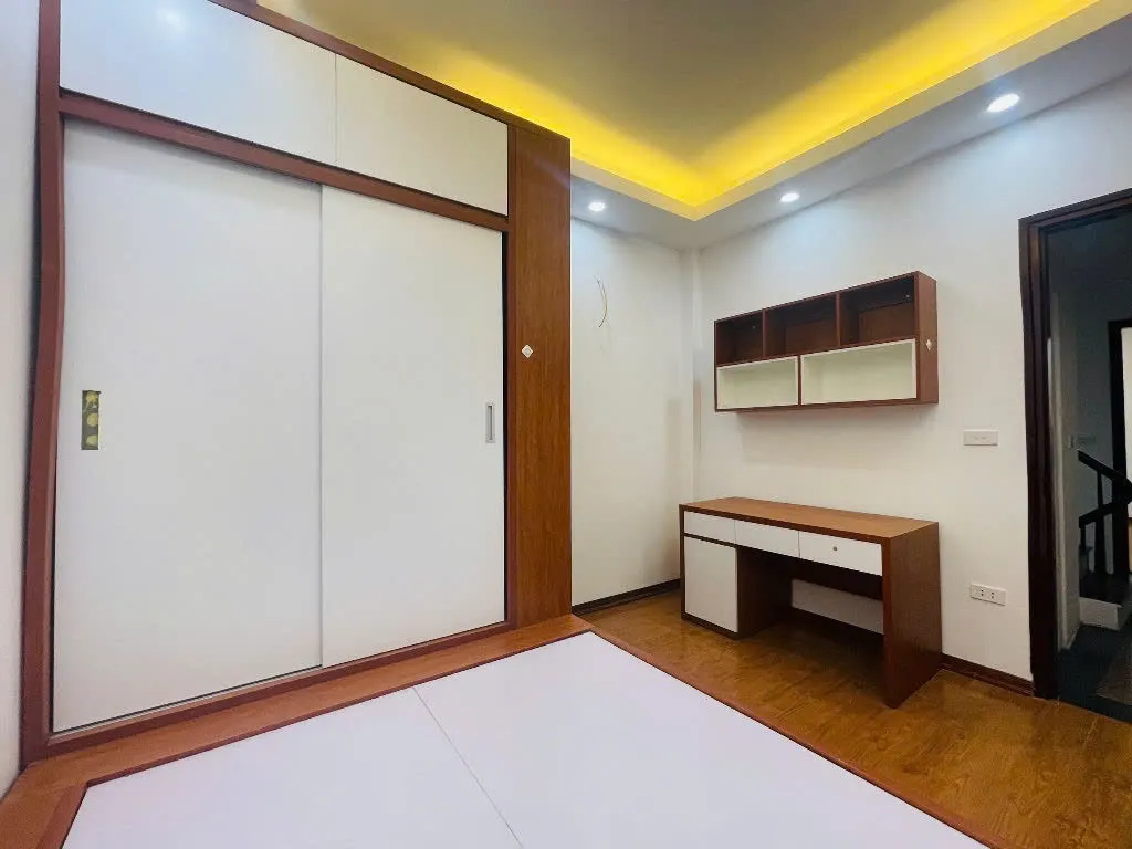 BÁN NHÀ TRIỀU KHÚC- TRUNG TÂM QUẬN THANH XUÂN- 32m2X 5T- NHÀ MỚI, ĐẦY ĐỦ TIỆN NGHI- DÂN XÂY CHẮC CHẮ - Ảnh 3